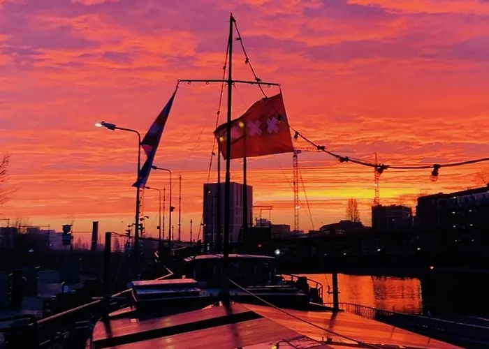 Houseboat Tante Piet 2*