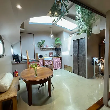 Houseboat Tante Piet 2*