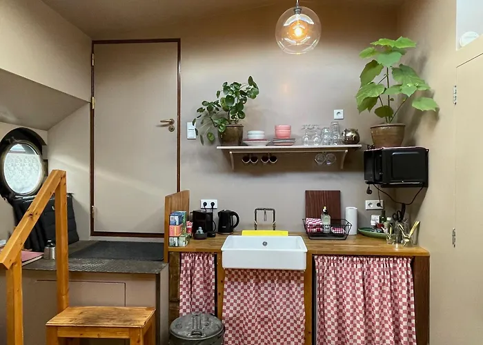 Houseboat Tante Piet