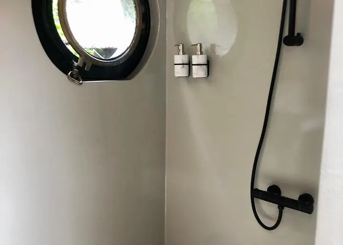 Houseboat Tante Piet 2*